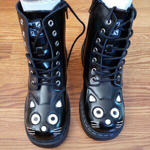 NIB Black Leather Kitty Boot